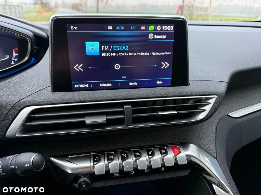 Peugeot 3008 PureTech 130 Stop & Start GPF Allure - 10