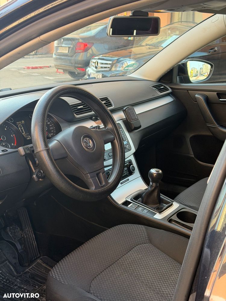 Volkswagen Passat 1.6 TDI BlueMotion - 6