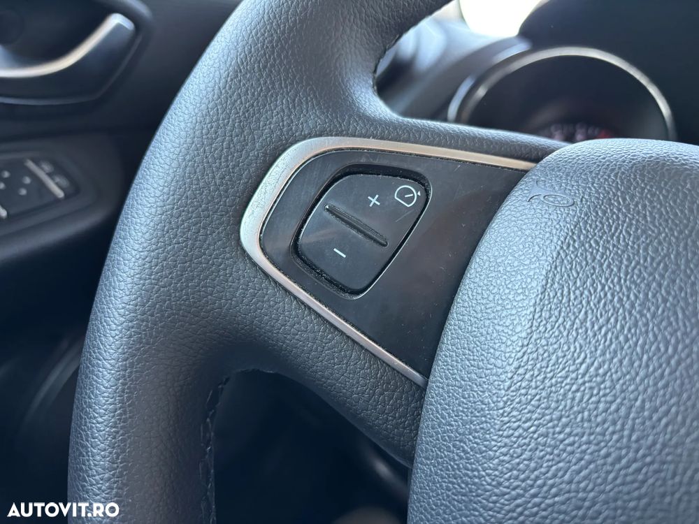 Renault Clio TCe Life - 16