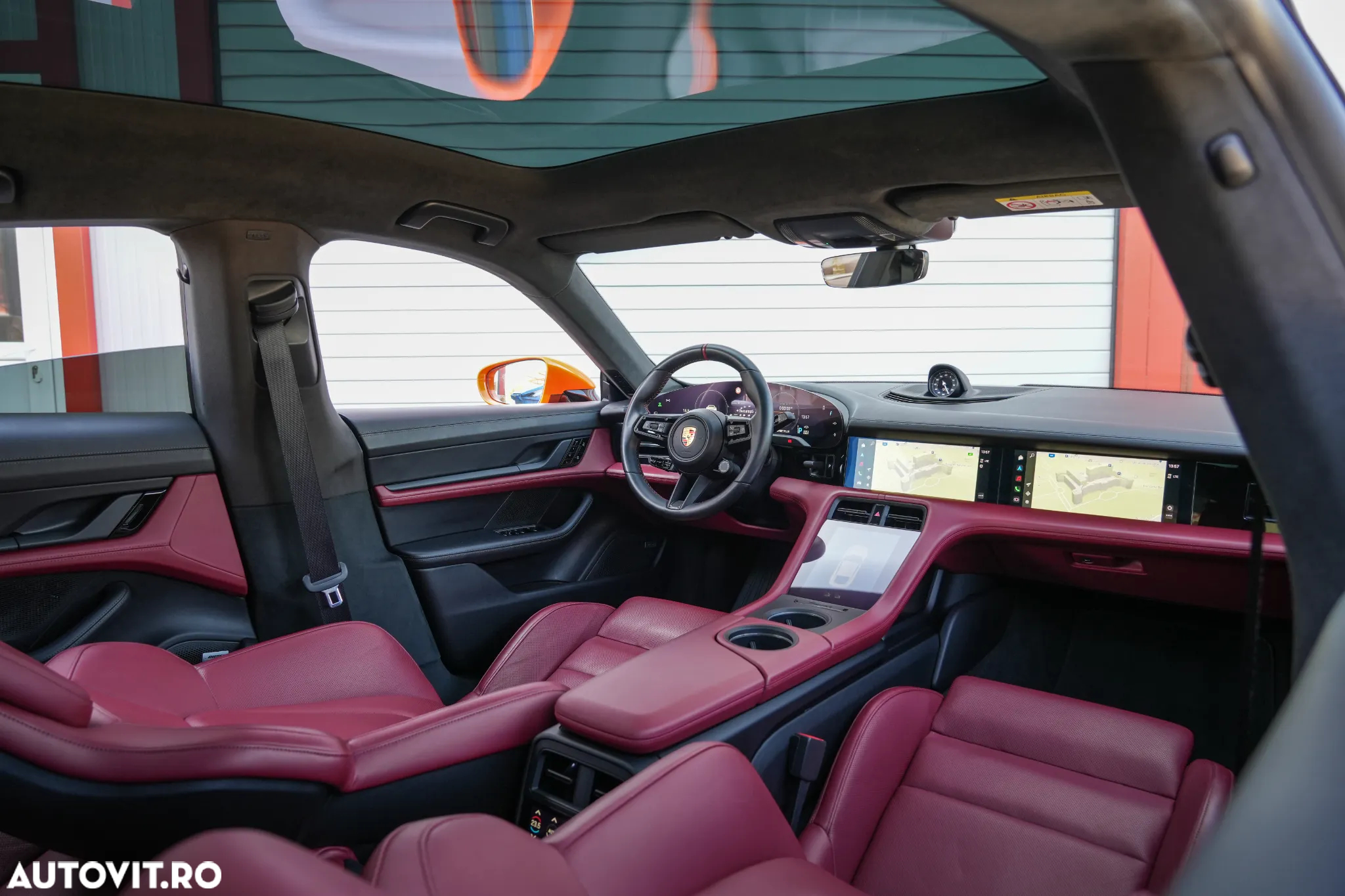 Porsche Taycan - 22