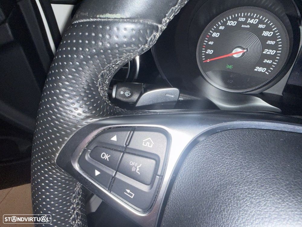 Mercedes-Benz GLC 250 d 4Matic 9G-TRONIC AMG Line - 14