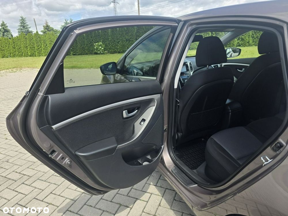 Hyundai i30 - 16