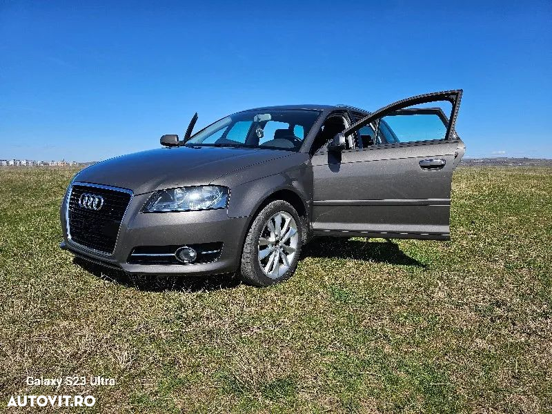 Audi A3 2.0 TDI Sportback Attraction - 2