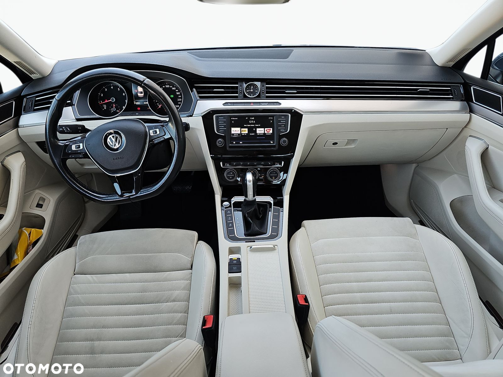 Volkswagen Passat - 19