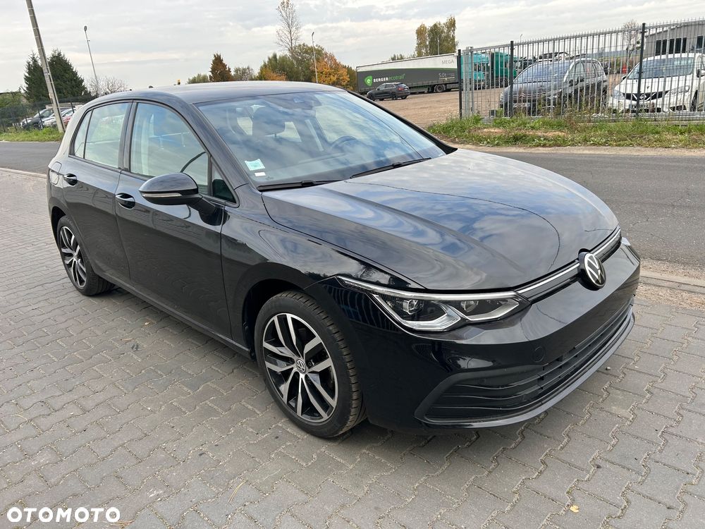 Volkswagen Golf - 8