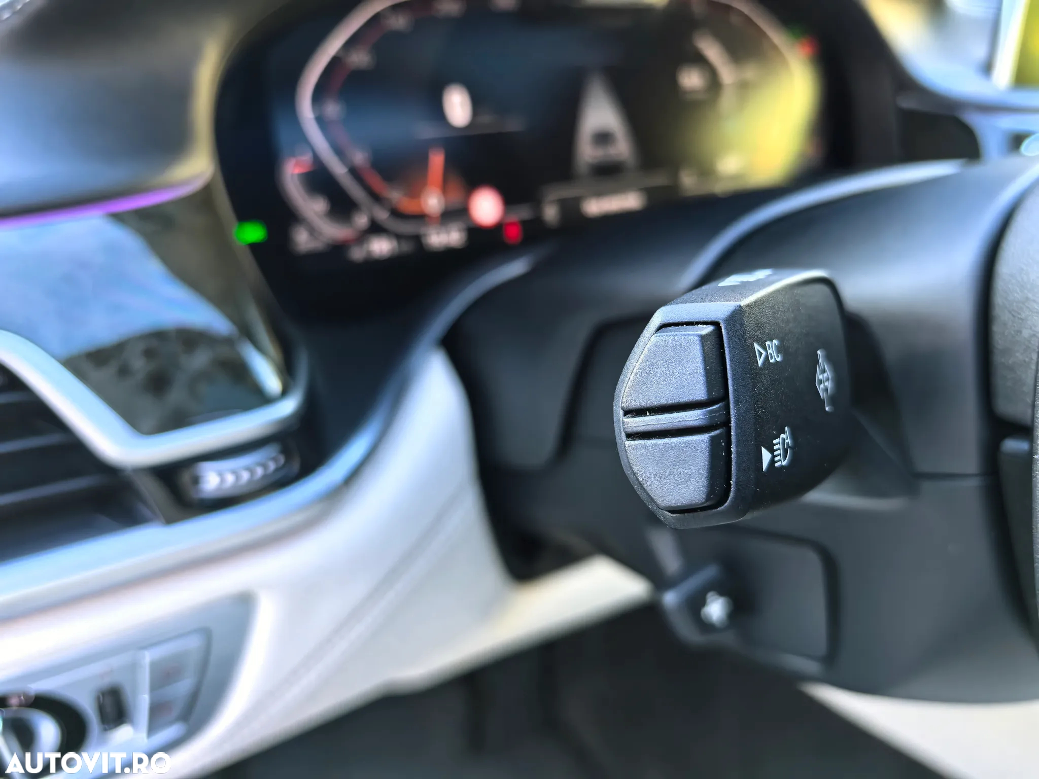 BMW Seria 7 750Ld xDrive - 38