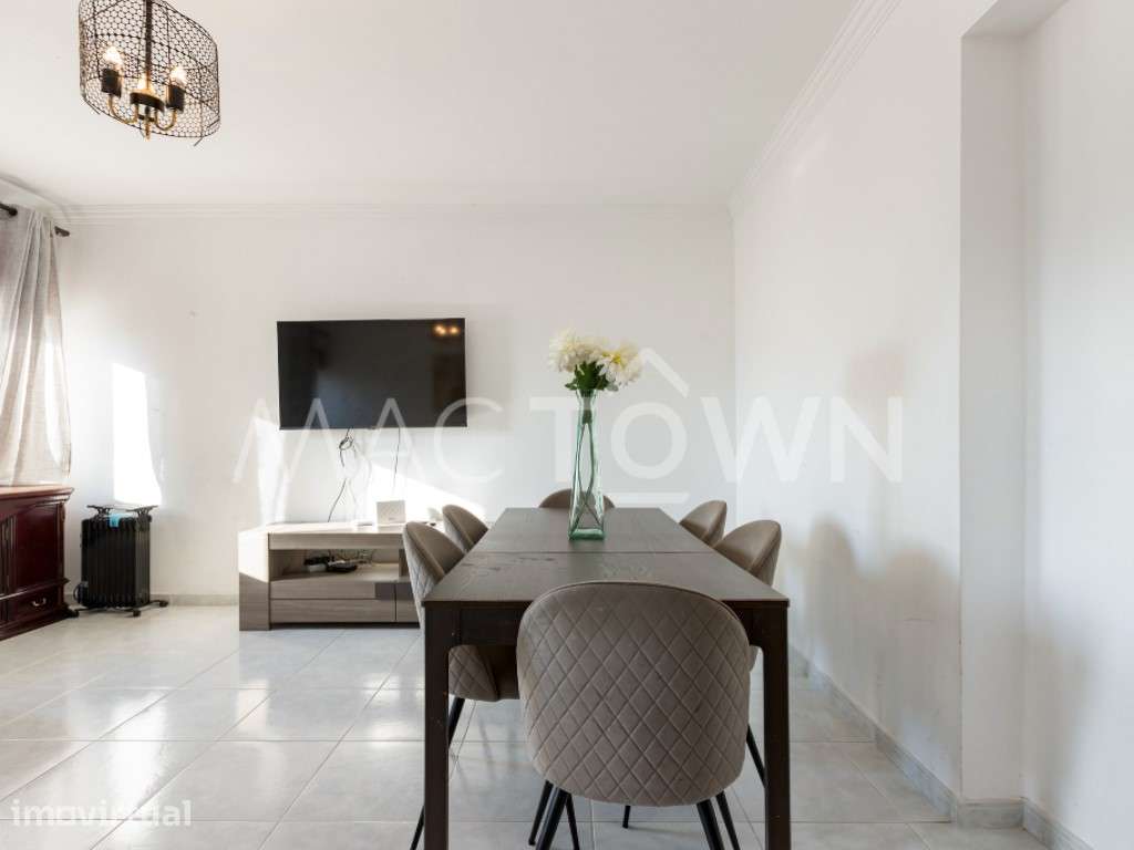 Apartamento T3 no Carregado | Conforto, espaço e excelentes acessos - Grande imagem: 4/26