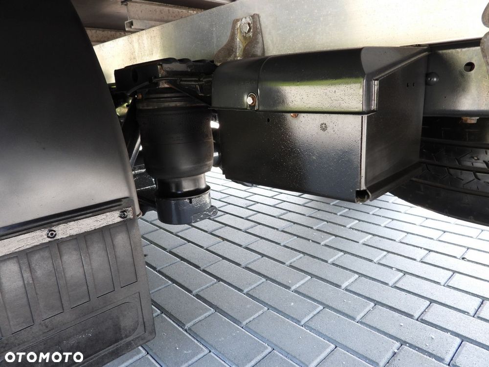 Iveco DAILY 35S18 PLANDEKA 10 PALET WEBASTO TEMPOMAT LEDY PNEUMATYKA KLIMATYZACJA  180KM - 24