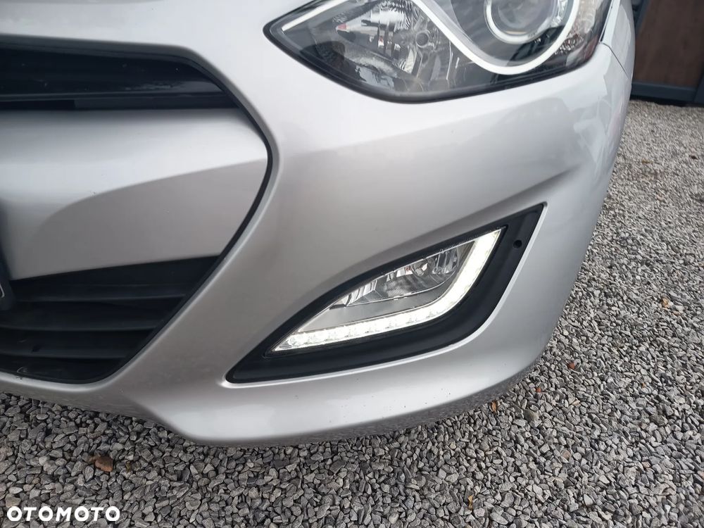 Hyundai i30 1.4 Comfort - 16