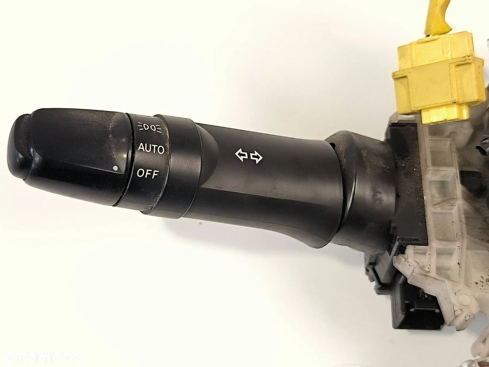 Manetka / Przełącznik kierunkowskazów wycieraczek 8600A312 Mitsubishi Pajero 2008 SUV Diesel 147kW 3200cm³ - 6