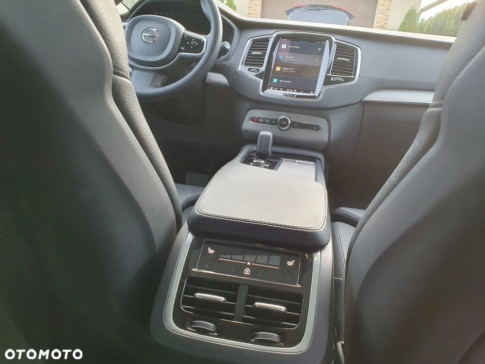 Volvo XC 90 - 27