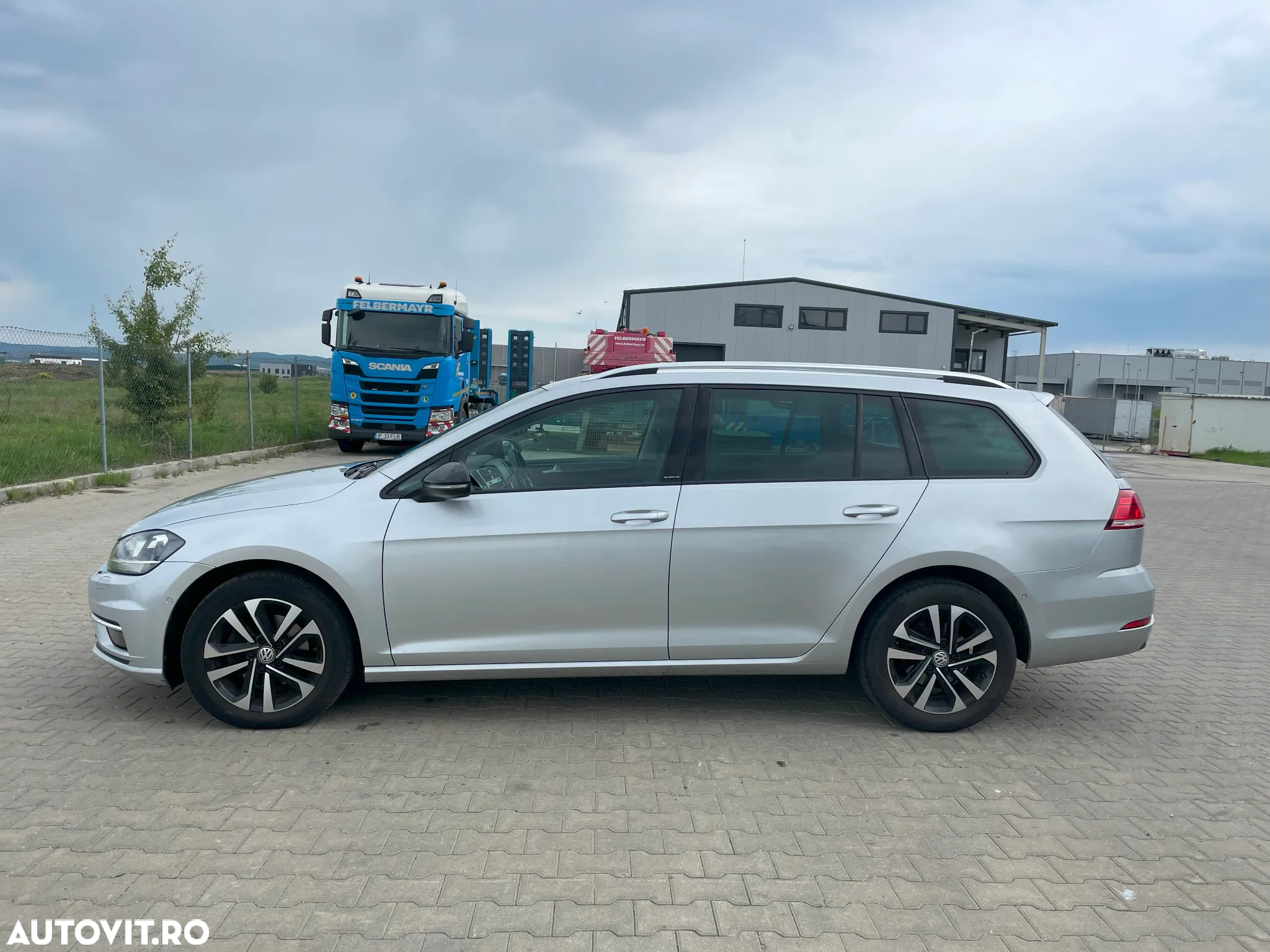 Volkswagen Golf Variant 1.6 TDI SCR DSG IQ.DRIVE - 8