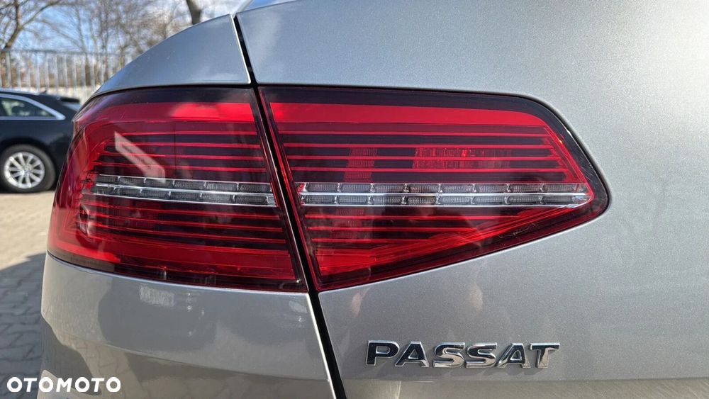 Volkswagen Passat 2.0 TDI BMT Highline DSG - 11