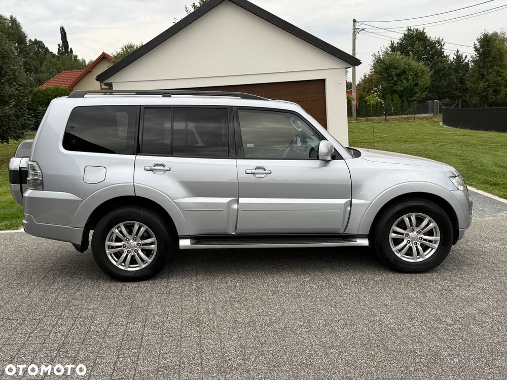 Mitsubishi Pajero 3.2 DID Instyle EU6 - 21