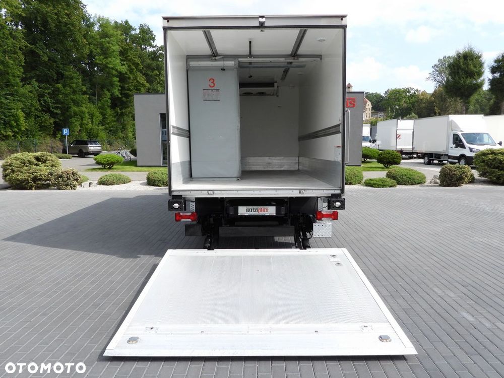 Iveco DAILY 70C17 CHŁODNIA 1*C WINDA 9 PALET ZASILANIE 230V TEMPOMAT KLIMATYZACJA PNEUMATYKA AUTOMAT HI-MATIC BLIŹNIACZE KOŁA  170KM - 17