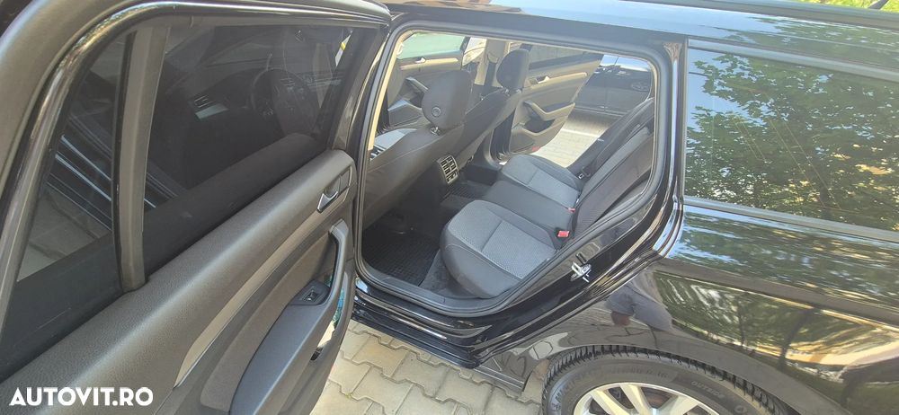 Volkswagen Passat - 9