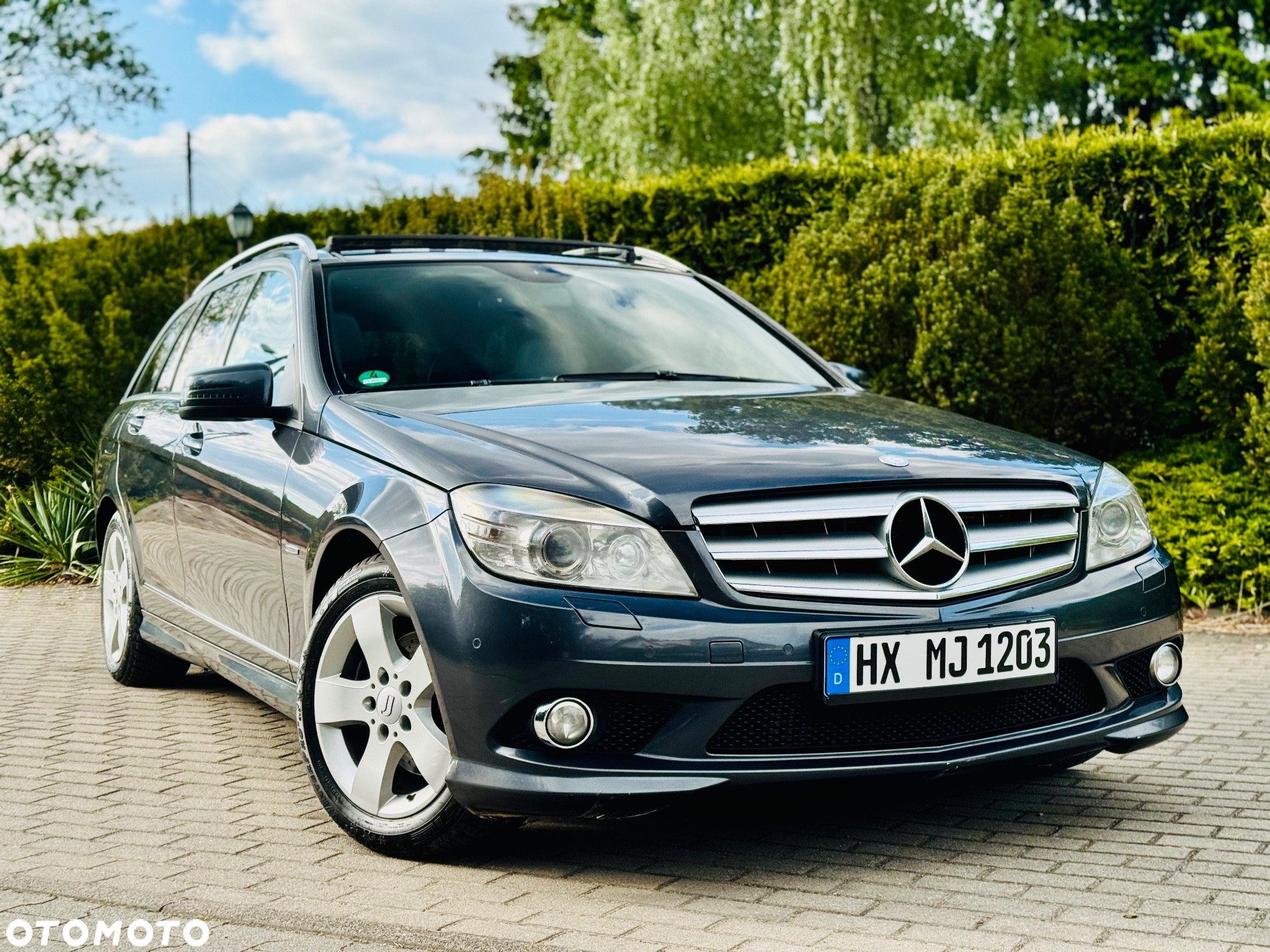Mercedes-Benz Klasa C 220 (BlueTEC) d T 7G-TRONIC AMG Line - 26