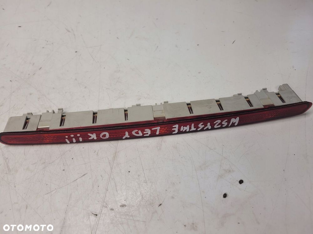 ŚWIATŁO STOP STOPU AUDI A3 8P LIFT 3-D 8P3945097 - 3