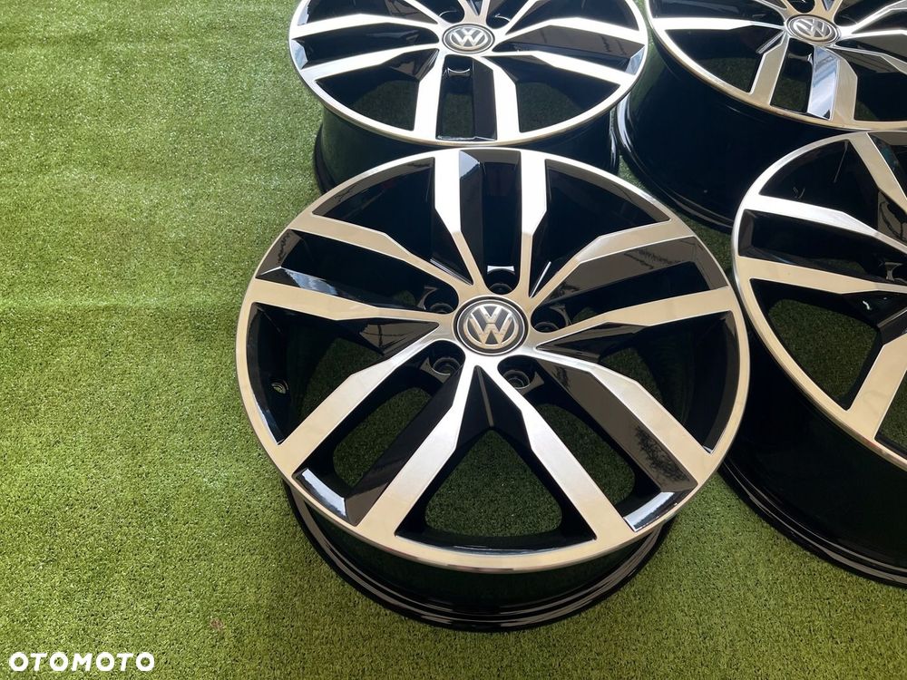 KOMPLET FELG FELGI ALU VW VOLKSWAGEN 5G0 GOLF TOURAN PASSAT 17 ORYGINALNE - 5