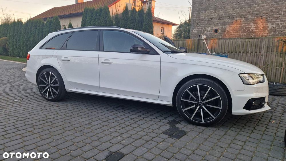 Audi A4 Avant 2.0 TDI - 20
