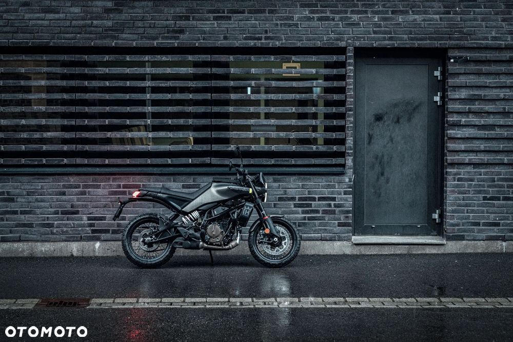 Husqvarna Svartpilen - 2