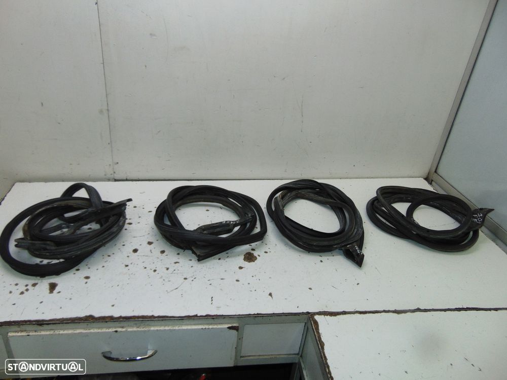 Mercedes w201/190 borrachas portas - 1