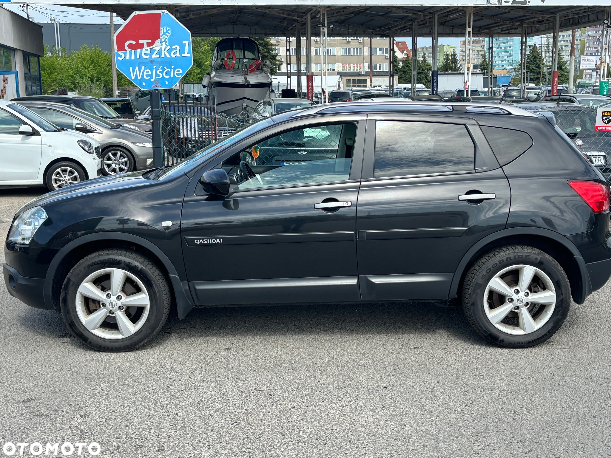 Nissan Qashqai 2.0 dCi 4 x 4 DPF I-Way - 22