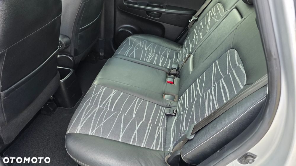 Kia Venga 1.4 CVVT Titanium Collection - 15