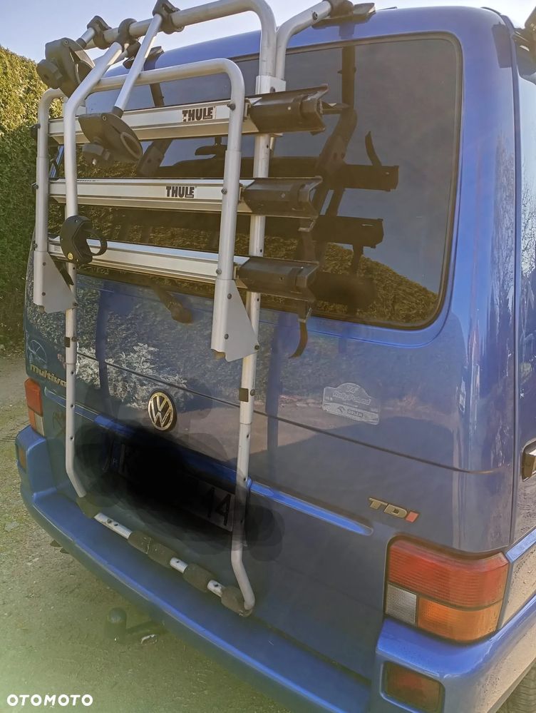 Volkswagen Multivan - 12