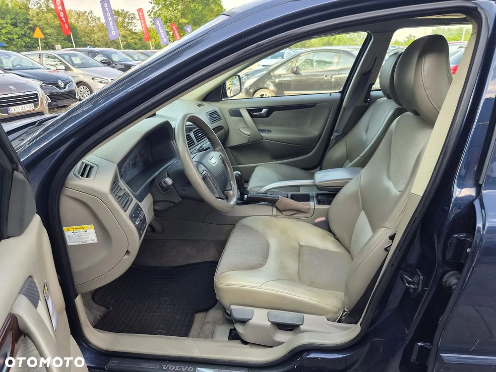Volvo XC 70 - 24