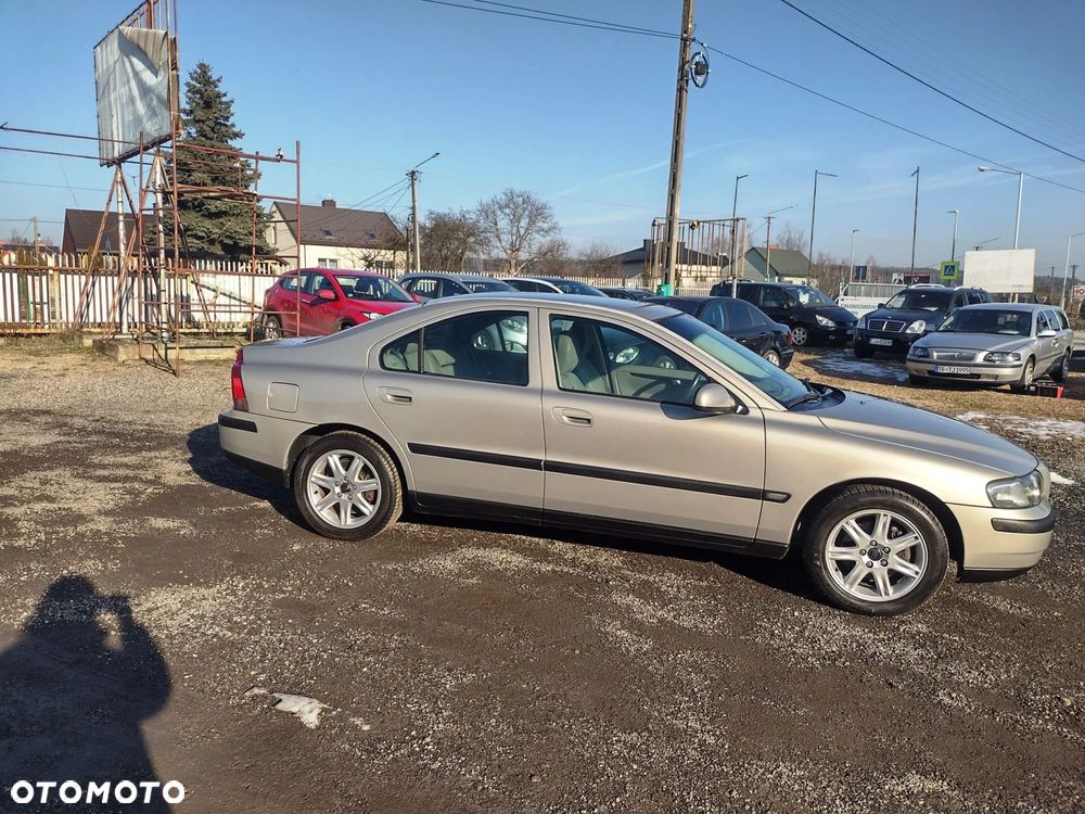 Volvo S60 2.4 Kinetic - 6