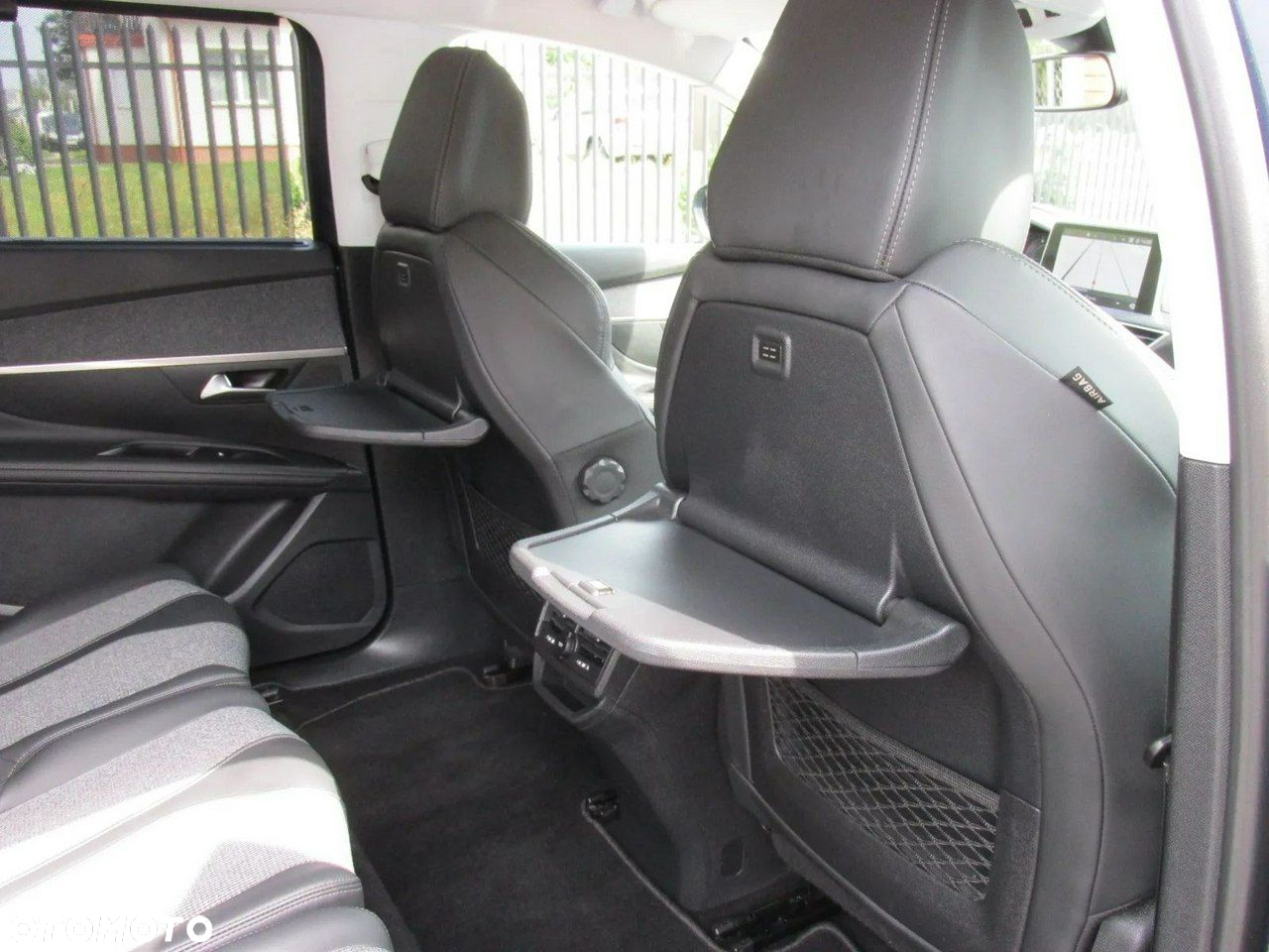 Peugeot 5008 1.5 BlueHDI Allure S&S - 12