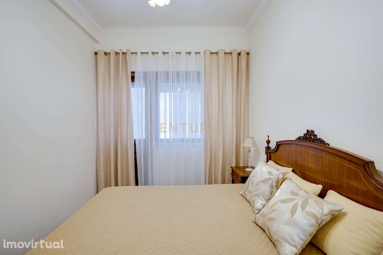 Oportunidade de investimento T2+T2 na Costa da Caparica - Grande imagem: 5/47