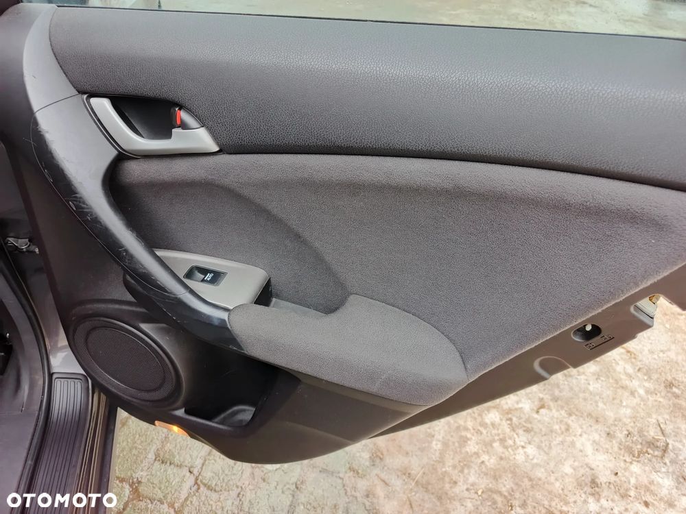 Honda Accord 2.2d Elegance - 23