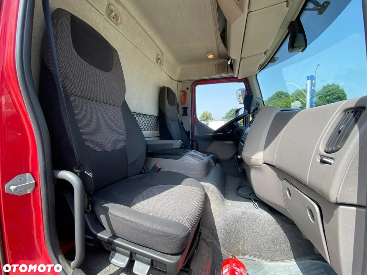 DAF LF FA 250 / CHŁODNIA / 18 EUROPALET / NISKI KONTENER / EURO6 / WINDA ZEPRO / TYLKO 119TKM / STAN IDEALNY / RAMA BEZ RDZY! / MOŻLIWOŚĆ TRANSPORTU - 25