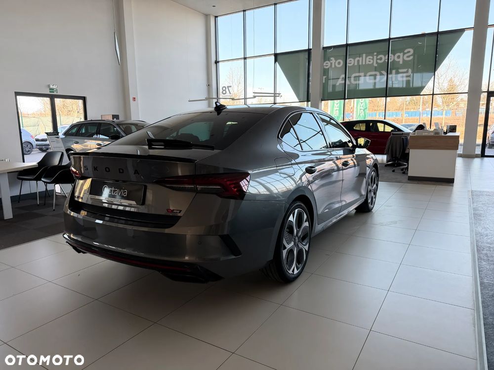 Skoda Octavia 2.0 TSI RS DSG - 8