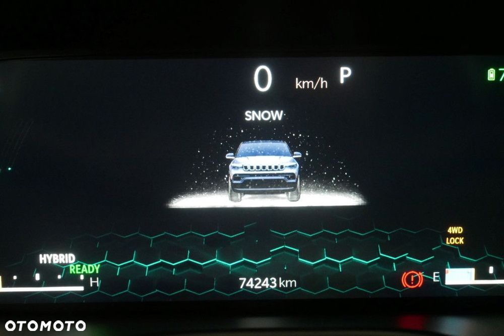 Jeep Compass - 32