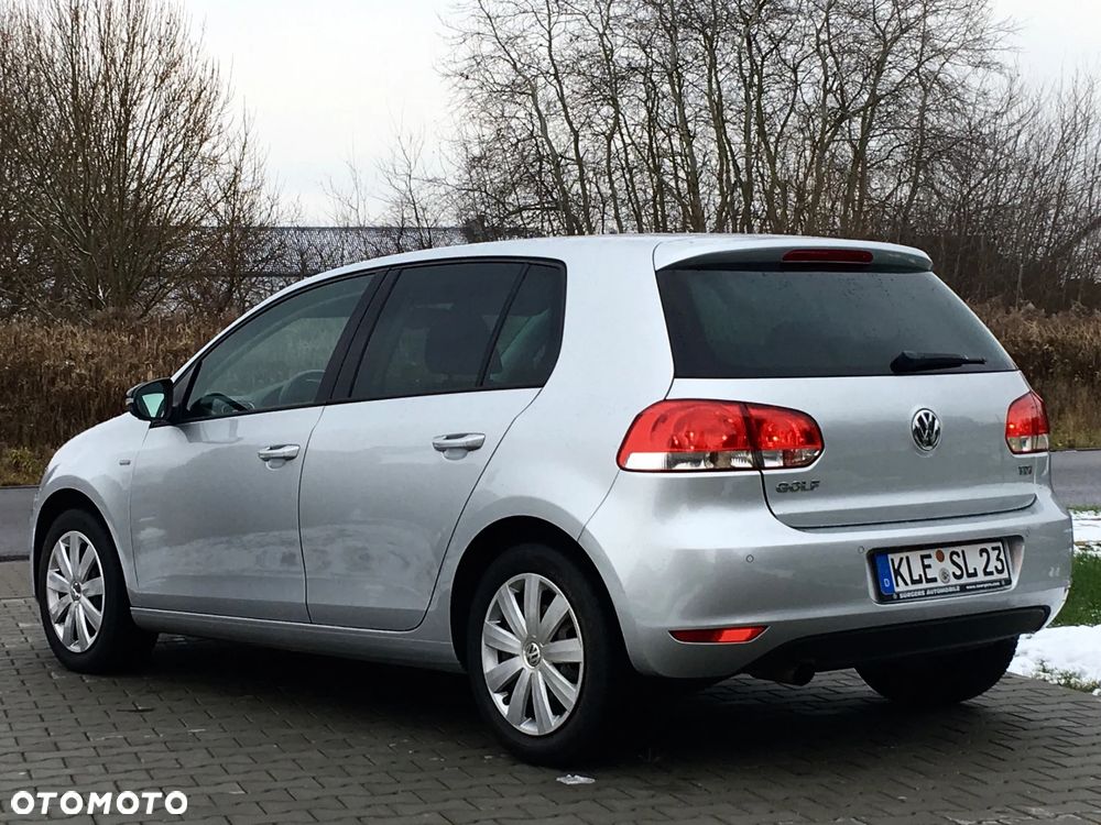 Volkswagen Golf 1.6 TDI DPF BlueMotion Technology MATCH - 6