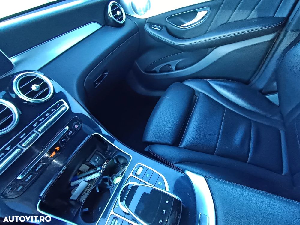 Mercedes-Benz GLC 250 d 4MATIC 9G-TRONIC AMG Line - 7