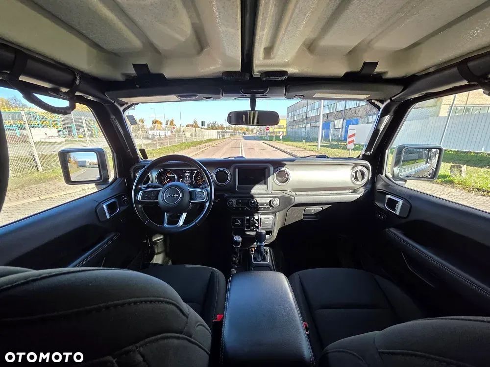 Jeep Wrangler Unlimited GME 2.0 Turbo Sahara - 12