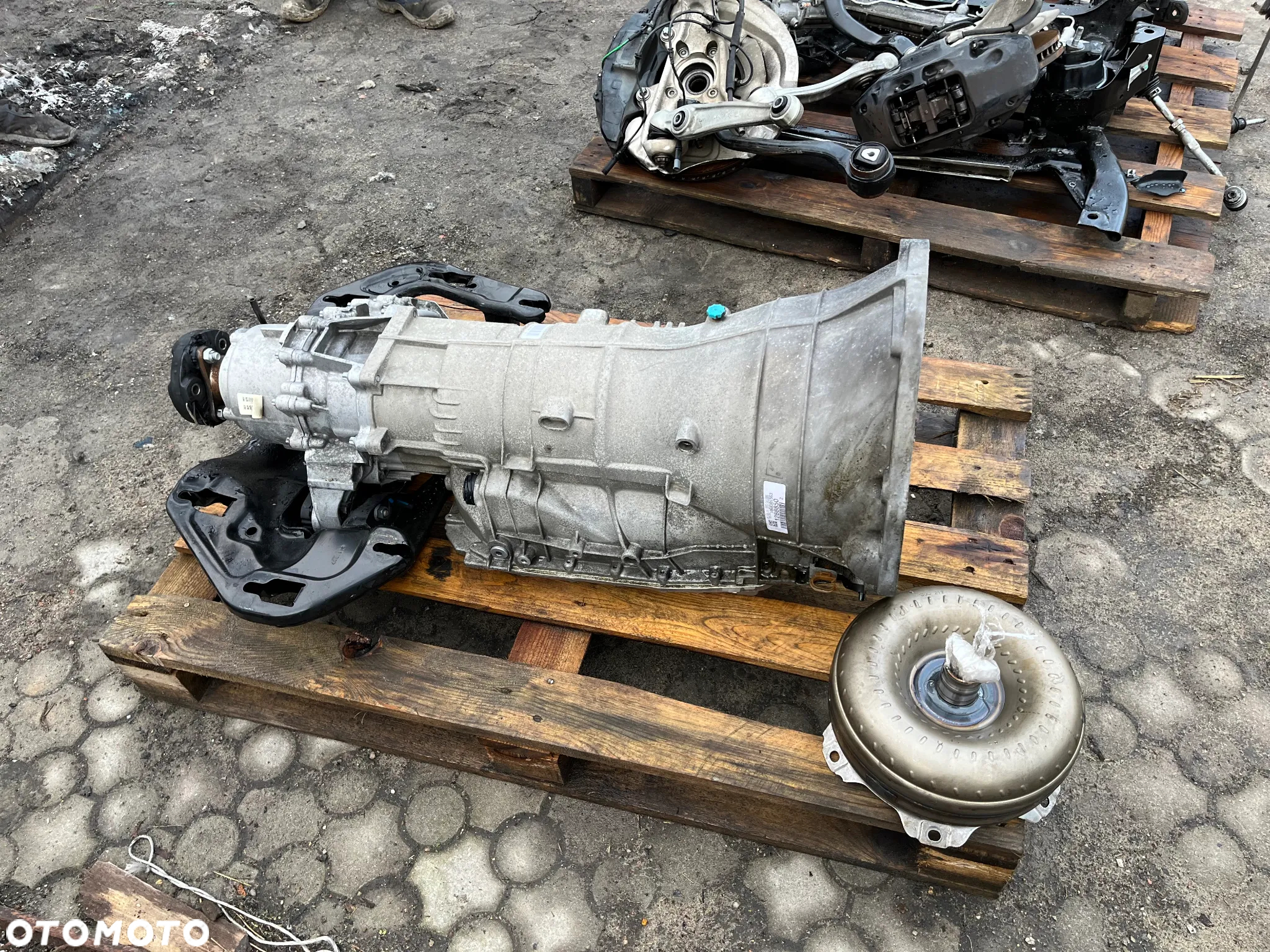 KOMPLETNA SKRZYNIA BIEGÓW 6HP-28X 7607877 BMW X6M E71 X5M E70 555KM 4.4 - 3