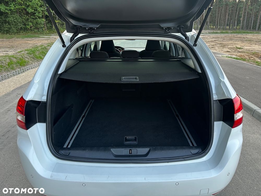 Peugeot 308 155 THP Allure - 29