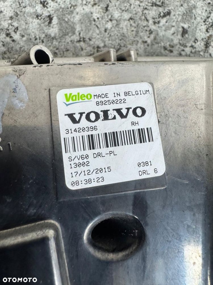 halogen prawy przód led drl volvo v60 s60 ii 2011-2018 31420396 - 7