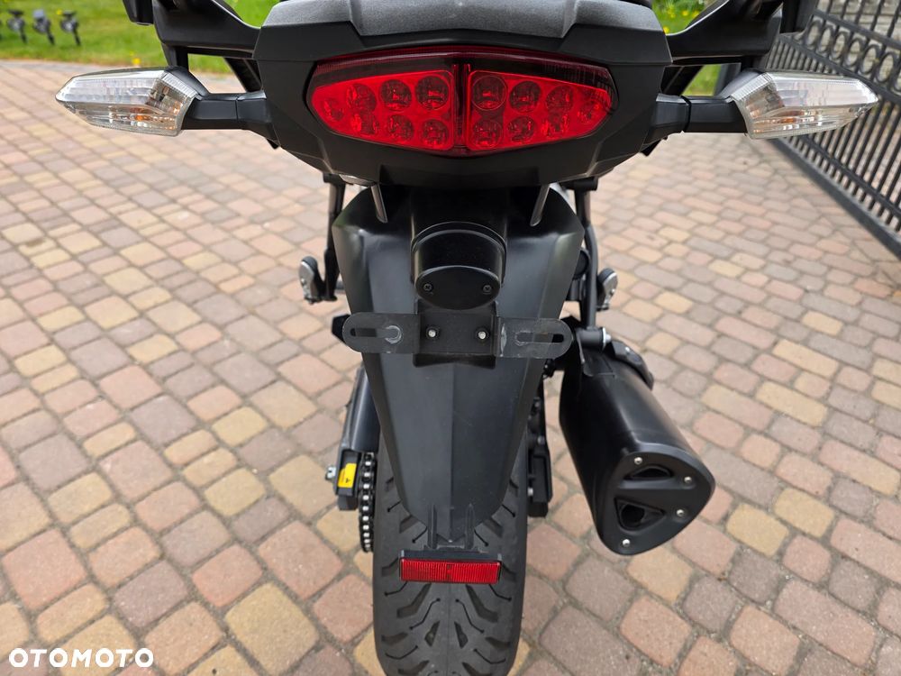 Kawasaki Versys 1000 - 10