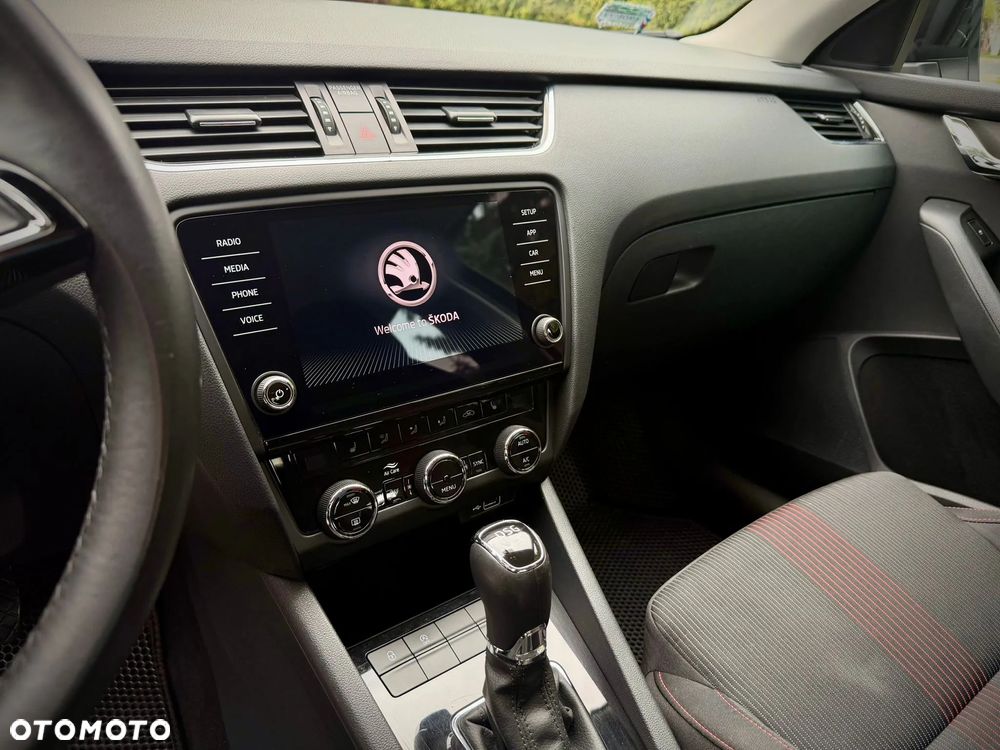 Skoda Octavia 2.0 TDI SCR Style DSG - 12
