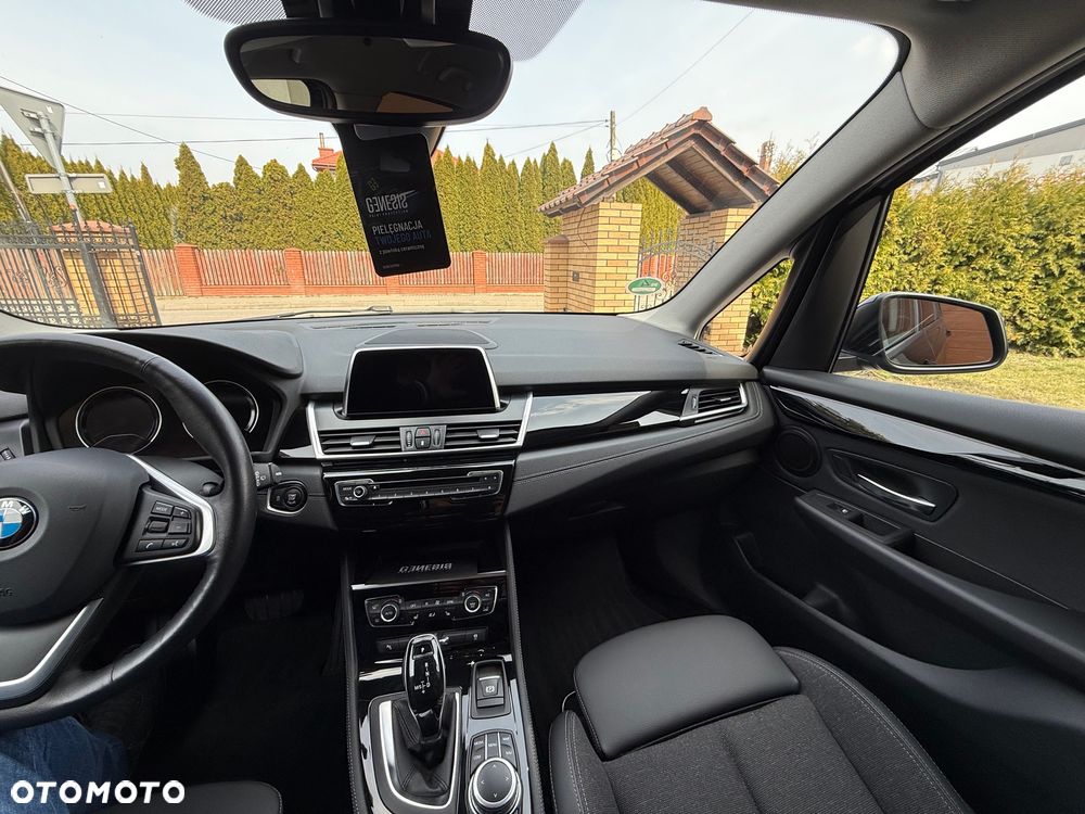 BMW Seria 2 220d xDrive Sport-Aut Luxury Line - 30
