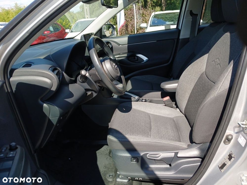 Toyota Yaris Cross Hybrid 1.5 Comfort 4x4 - 9