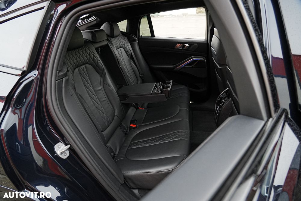 BMW X6 M M50i - 14