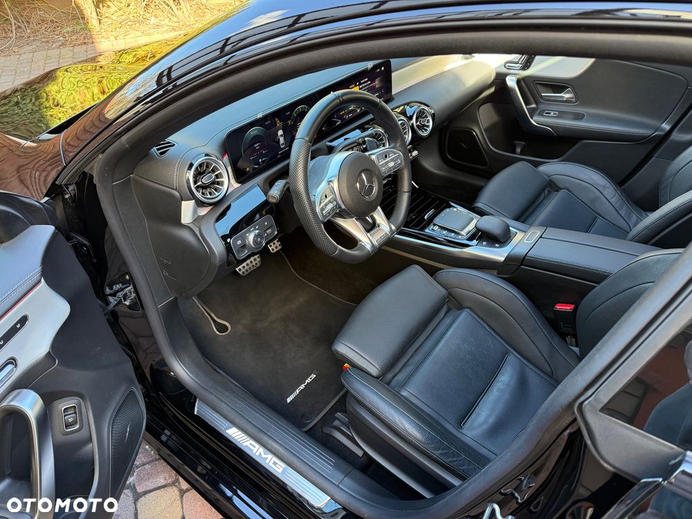 Mercedes-Benz CLA - 11