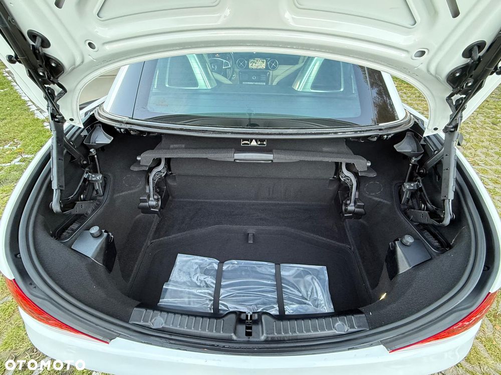 Mercedes-Benz SLC - 16